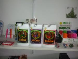 Grow Micro Bloom Advanced Nutrients 